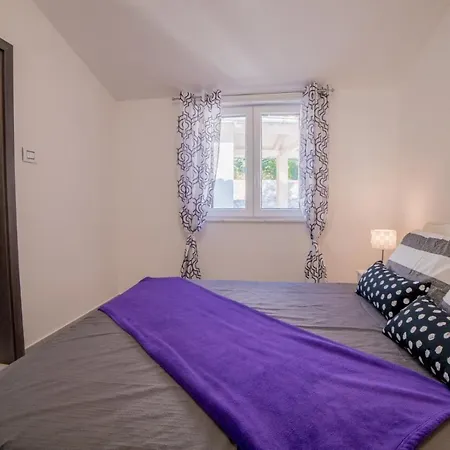 Luxury Future With Heated Pool Klimno