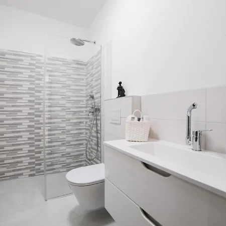 Luxury Future With Heated Pool Klimno