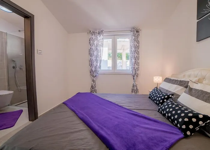 Luxury Future With Heated Pool كليمنو